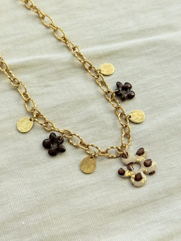 Collier breloques SOLENA - Léopard feuilles d'or – Image 2