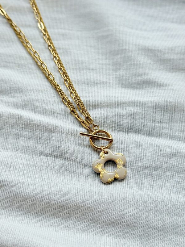 Collier pendentif YUNA - Beige feuilles d'or – Image 2
