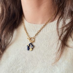 Collier pendentif YUNA - Bleu nuit feuilles d'or