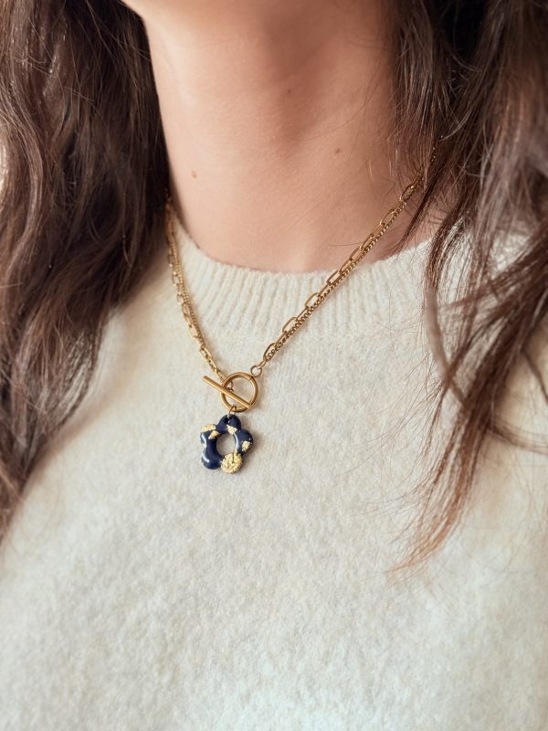Collier pendentif YUNA - Bleu nuit feuilles d'or