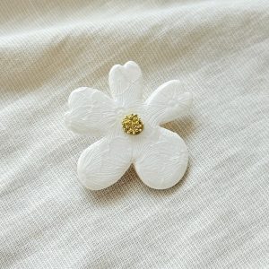 Broche - Blanc nacré relief