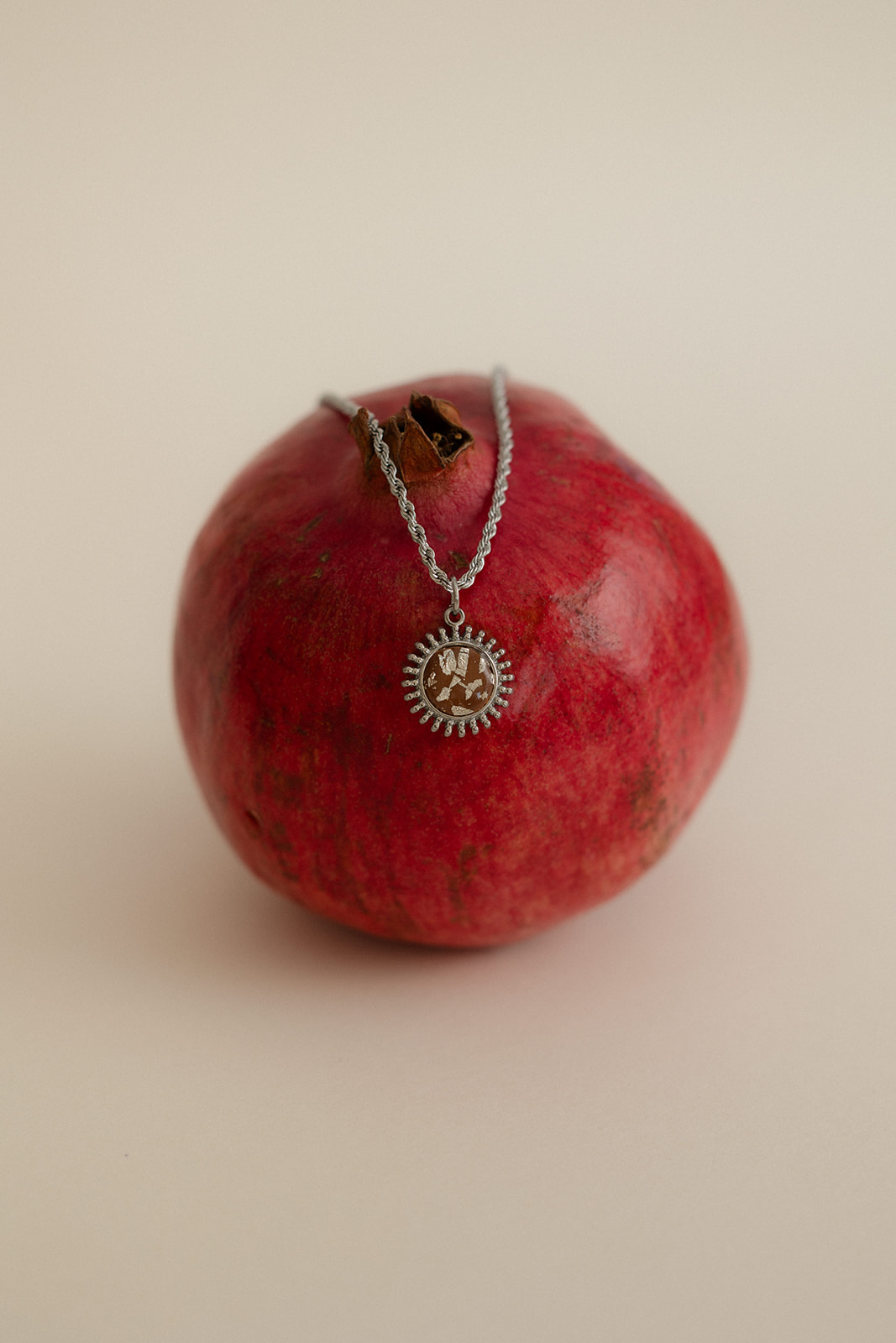 Collier SALOMÉ - Caramel 2 Collier SALOMÉ - Caramel – Image 2