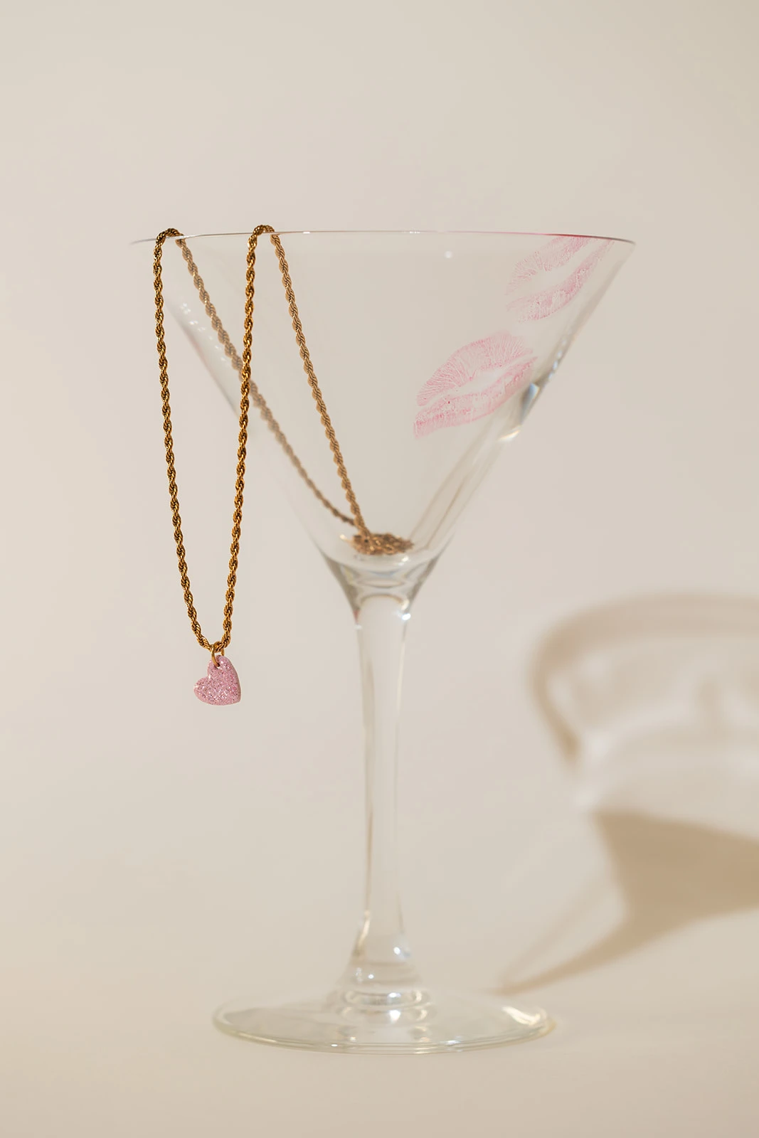 Collier Mini VALENTINE - Rose paillette 1 Collier Mini VALENTINE - Rose paillette